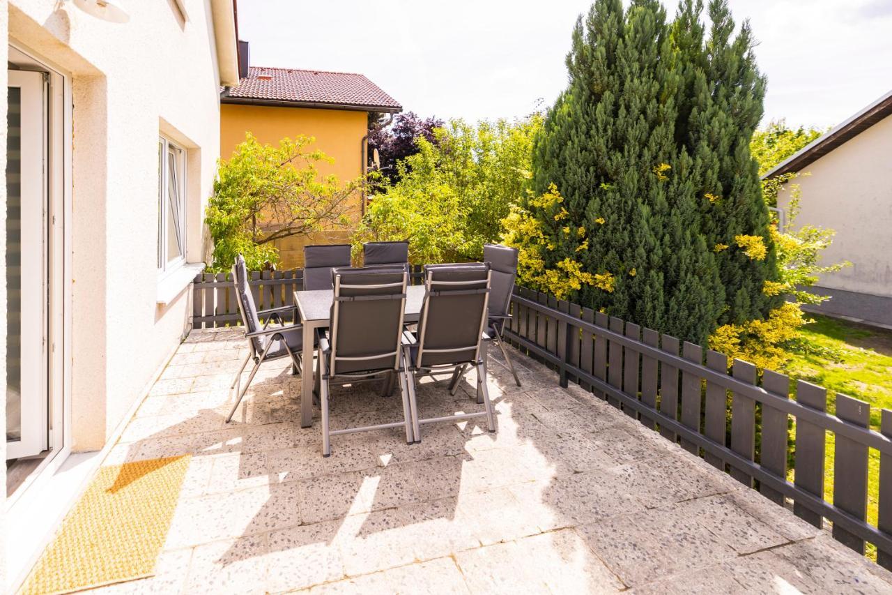 Penzion Na Obci Třeboň Esterno foto